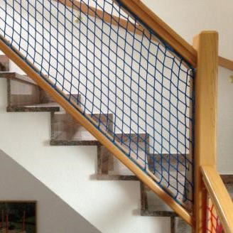 Защитная сетка для лестницы